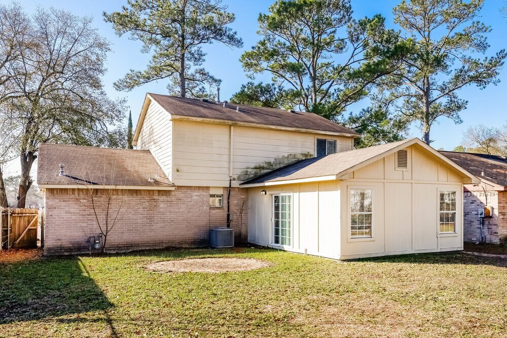 Building Photo - 11955 Drummond Park Dr