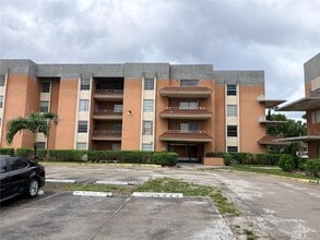 Building Photo - 17600 NW 68th Ave