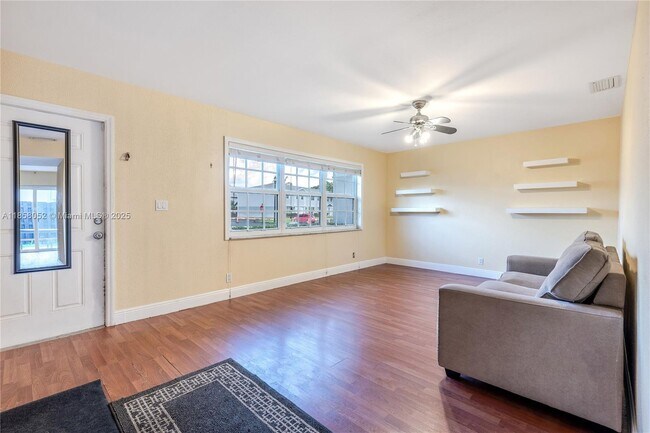 Building Photo - 1824 SW 81st Way