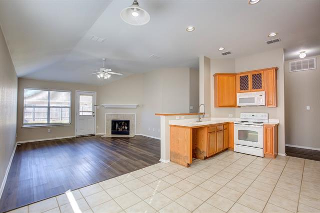 Building Photo - 1248 Round Pen Run