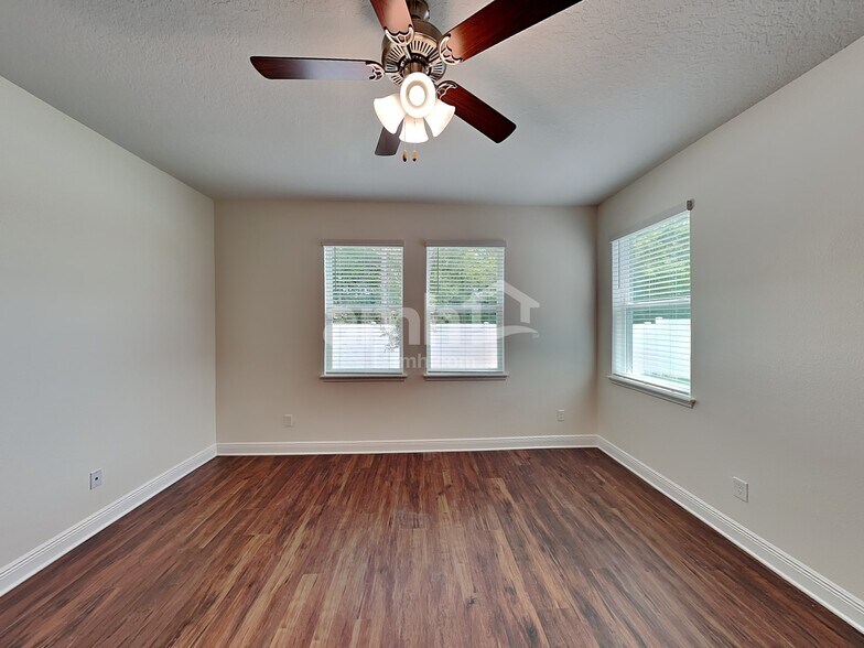 Building Photo - 2804 Ponds Trl