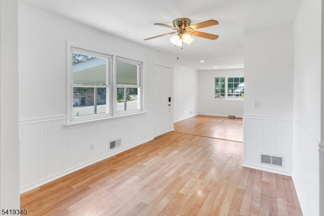 Building Photo - 80 White Meadow Rd