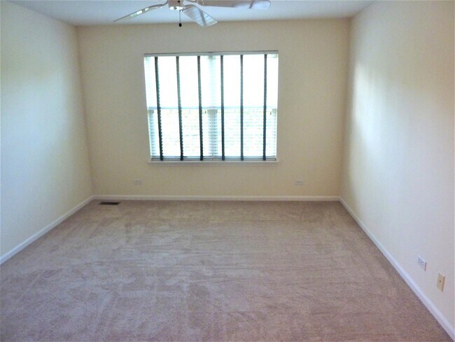 Building Photo - 2978 Belle Ln