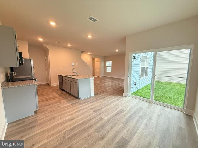 Building Photo - 126 Manasquan Wy