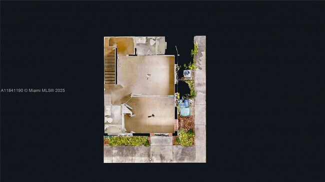 Building Photo - 18712 SW 100th Ave