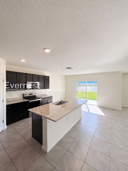 Building Photo - 8332 Juning Cove