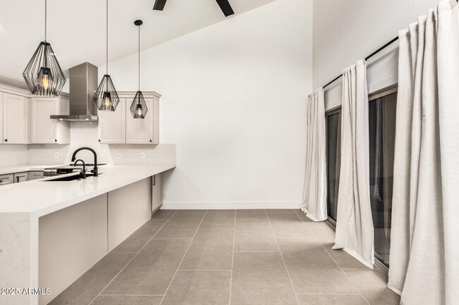 Building Photo - 9470 E Riviera Dr