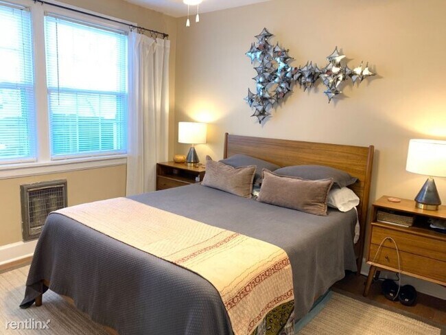 Building Photo - 2 br, 1 bath House - 1904 Warfield A Unit A