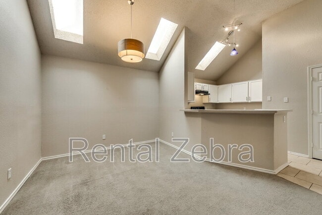 Building Photo - 4408 Sierra Dr