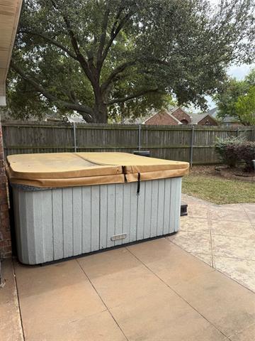 Building Photo - 6404 Parkside Dr