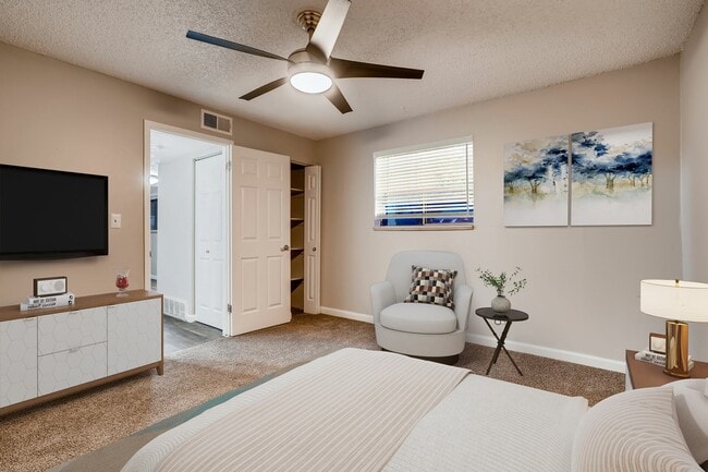 Building Photo - Newgate