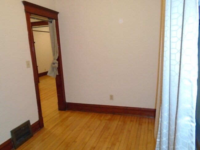 Building Photo - 3469 N. Kedzie-1