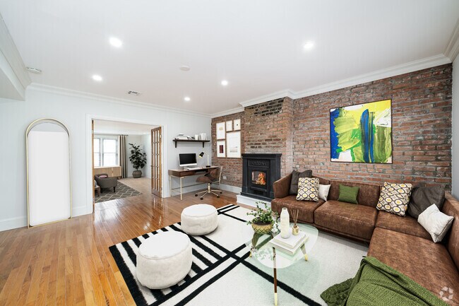 Building Photo - 211 Pavonia Ave