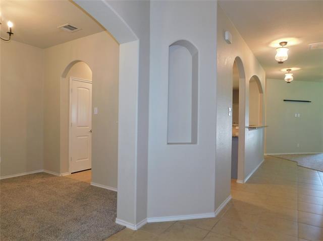 Building Photo - 835 Post Oak Pl