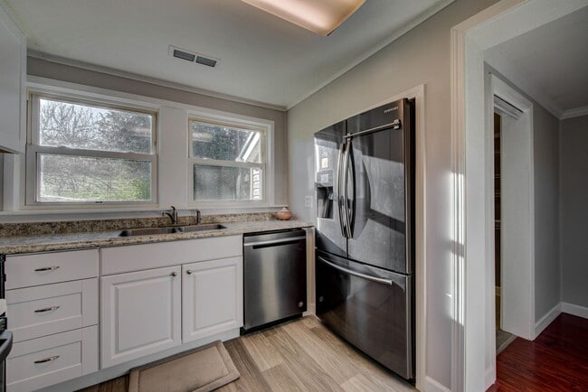 Building Photo - 2018 Tooles Bend Rd