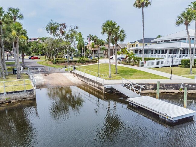 Building Photo - 6241 Bayside Dr