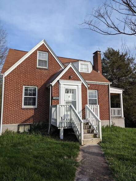 Building Photo - 119 Hammett Ave