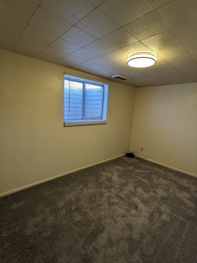 Building Photo - 3429 Quincy Ave