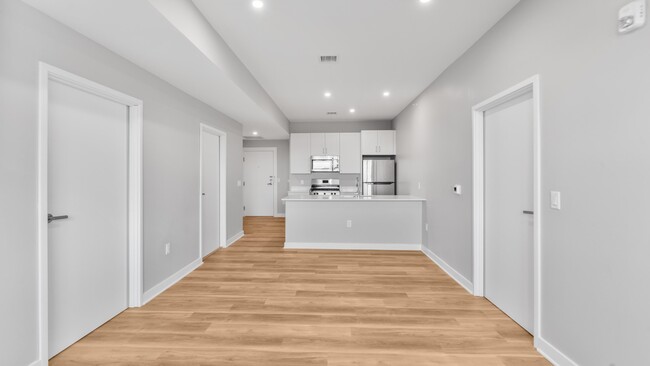 Building Photo - 475 Communipaw Ave