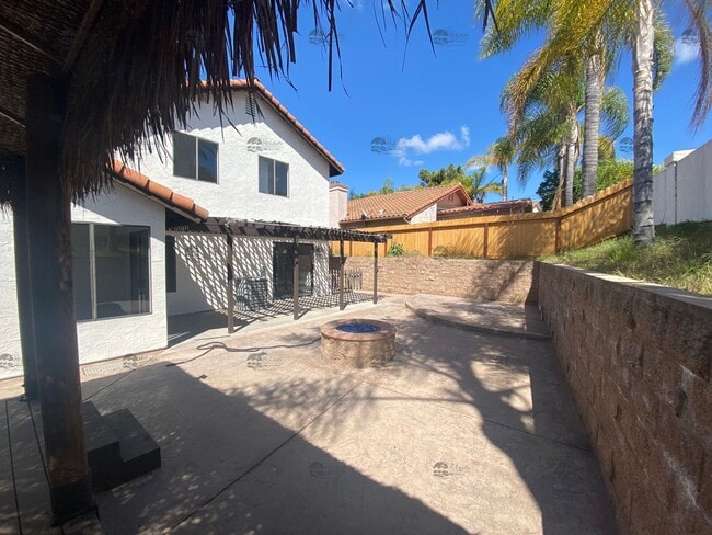 Building Photo - Updated 3BD/2BA with Air Conditioning