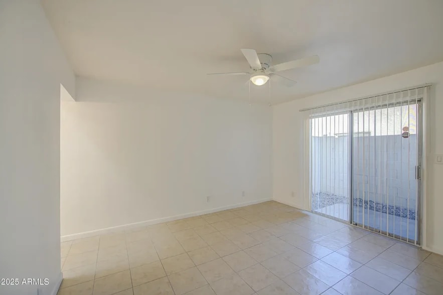 master bdrm - 712 S Lebanon Ln