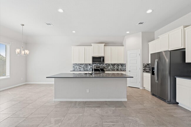 Building Photo - 410 Richfish Run Drive