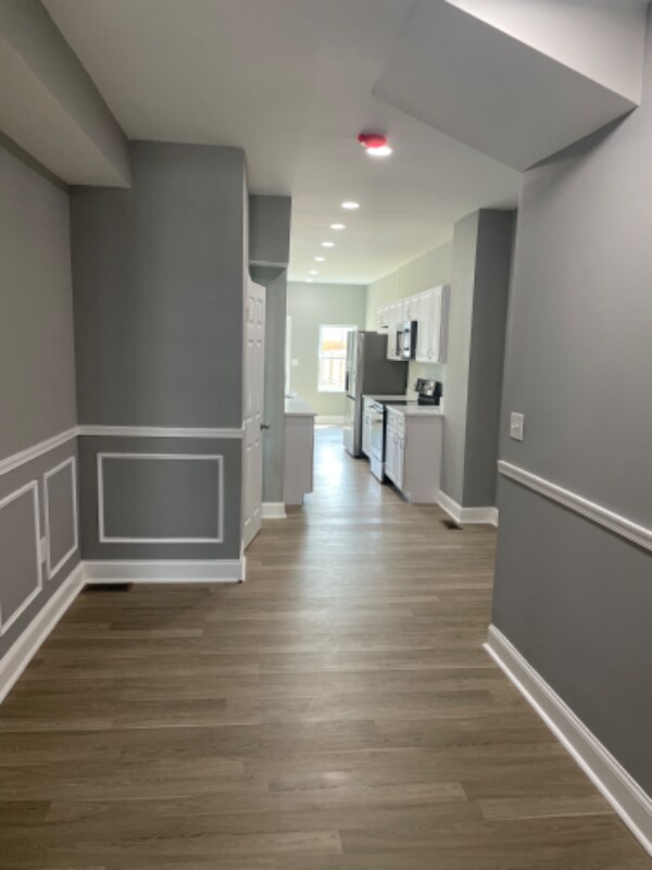 Building Photo - 3417 Chestnut Ave