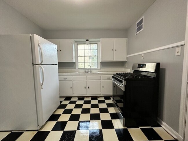 Building Photo - mks2547