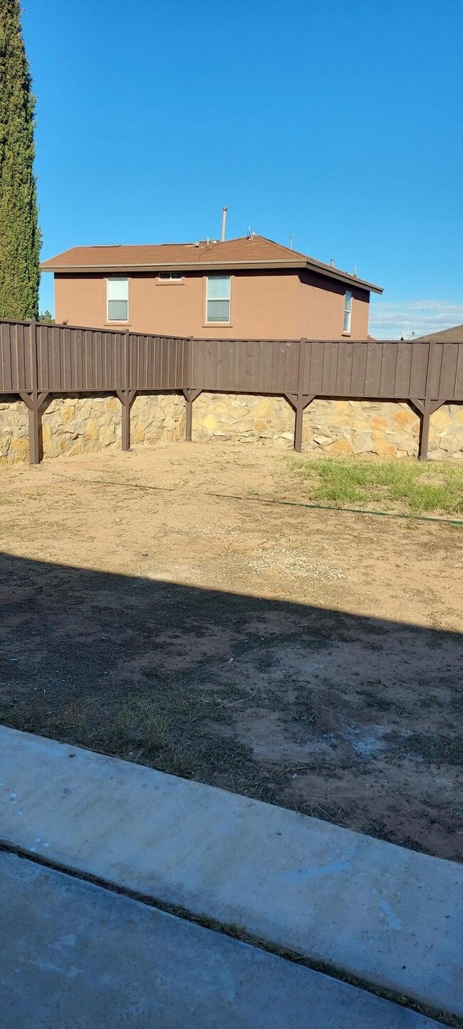 Building Photo - 4020 Tierra Inez Pl