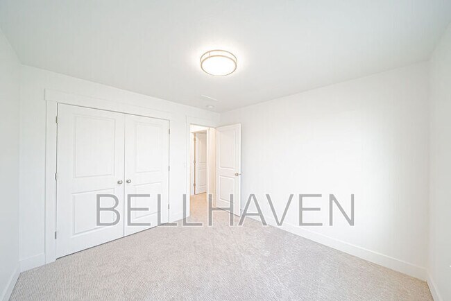 Building Photo - 667 S 2275 W