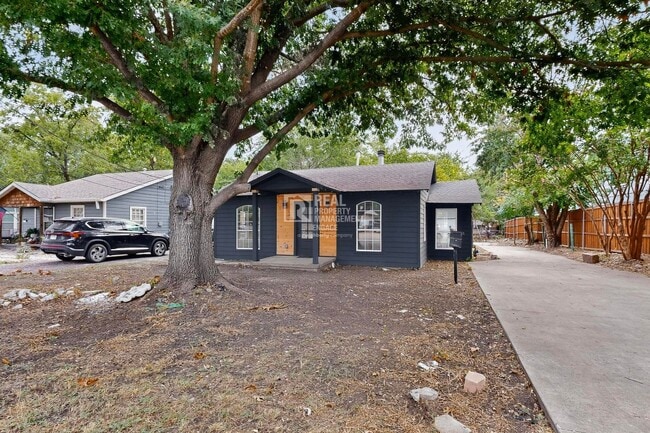Building Photo - Single Story 3-Bedroom Home in McKinney Av...