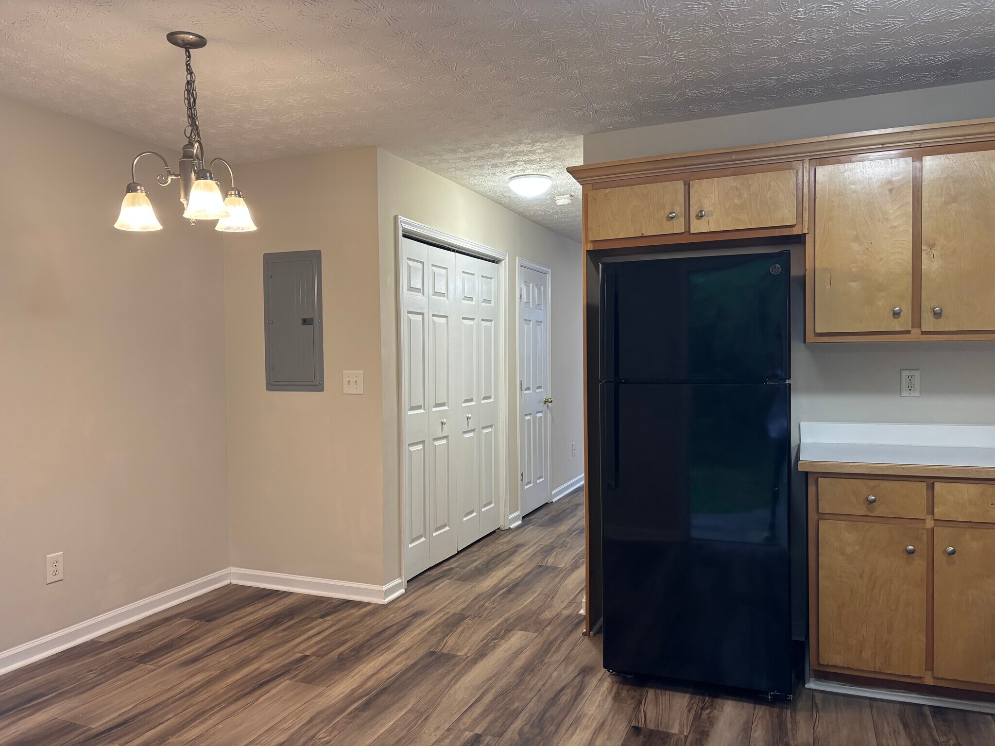 Kitchen/Breakfast Area - 97 Lily Dr Apt I, Lily Drive Apartments
