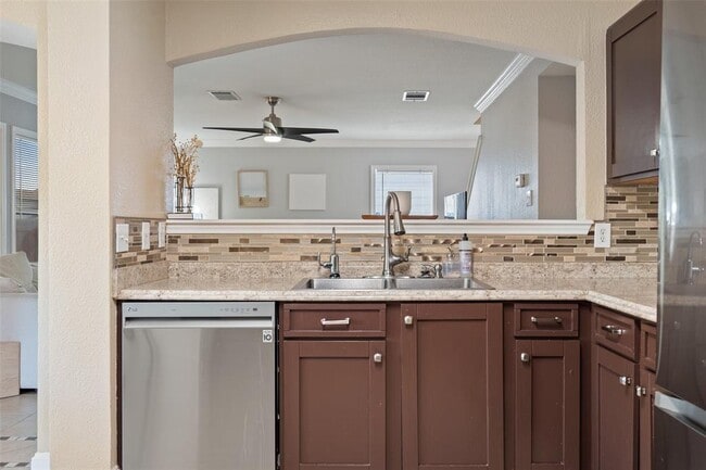 Building Photo - 5409 Bahan Dr