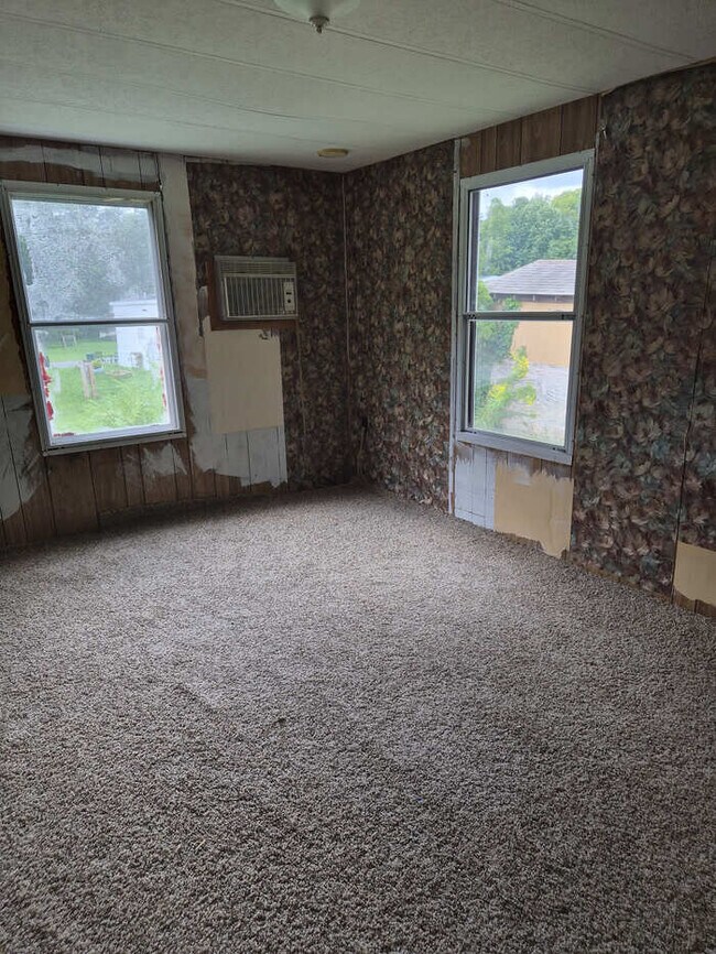 Building Photo - 58 Peebles Ln