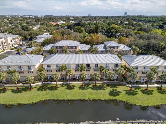 Building Photo - 4645 SW 75th Way