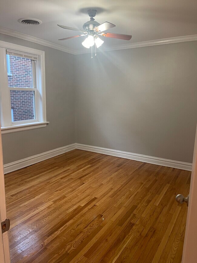 Building Photo - 7372 Tulane Ave