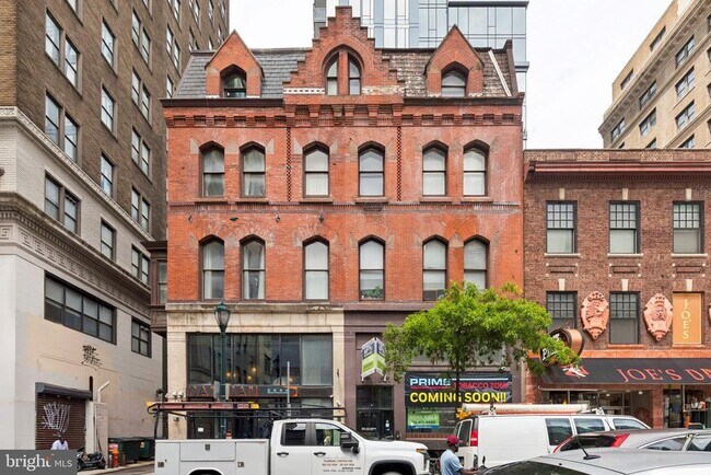 Building Photo - 126 S 16th St