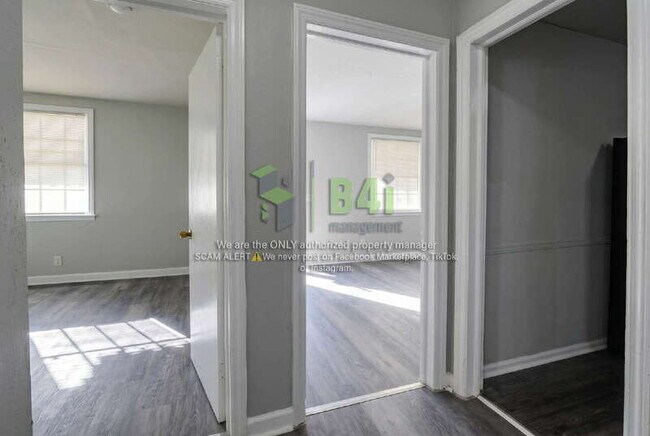 Building Photo - 171 Munson Dr