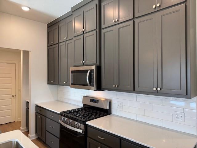 Building Photo - 16016 Switchgrass Pl