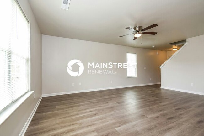 Building Photo - 3 Bedroom Pet-Friendly Home in Browns Summit, NC with Main Street Renewal