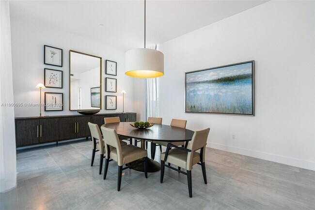 Building Photo - 17550 Collins Ave