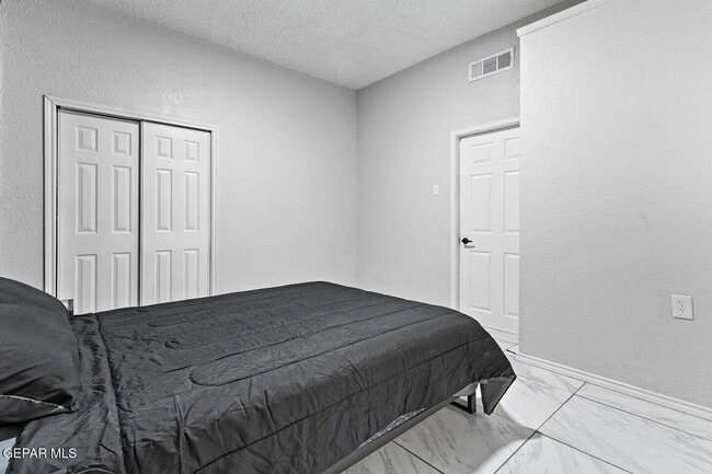 Building Photo - 4012 Tularosa Ave