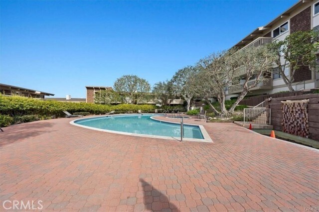 Building Photo - 6542 Ocean Crest Dr