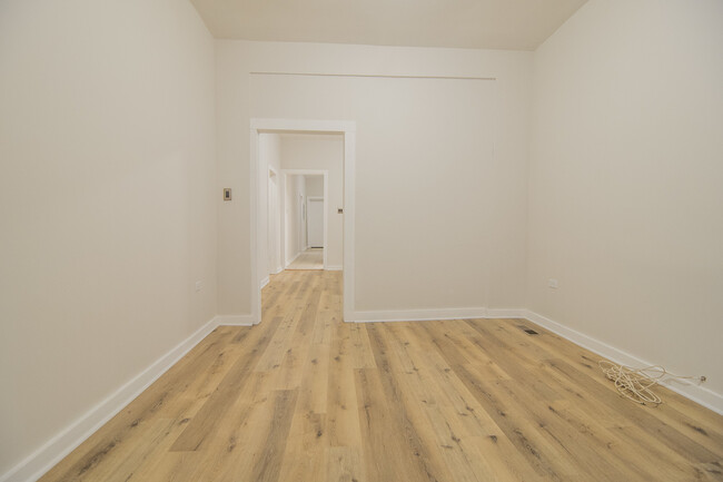 Building Photo - 1141 S Francisco Ave