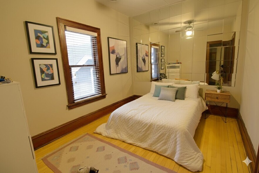 2nd Bedroom - 1939 N Bartlett Ave