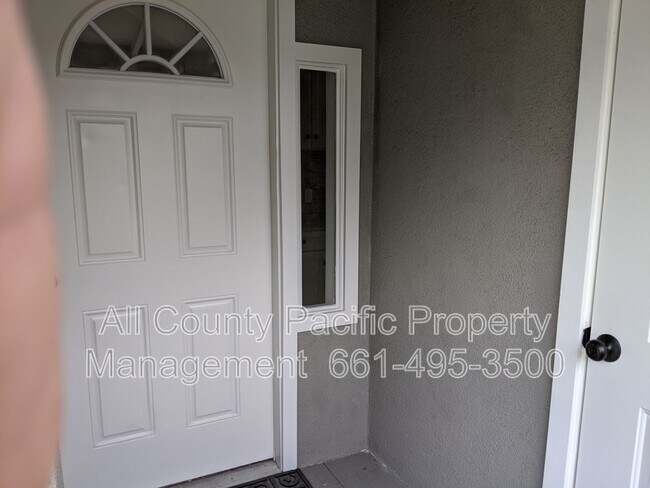 Building Photo - 1407 Monterey Rd