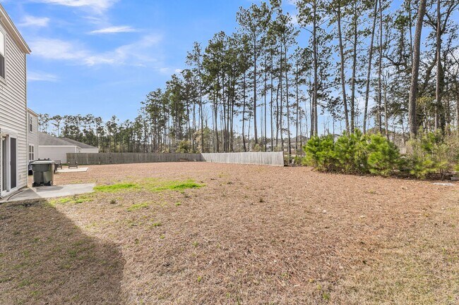 Building Photo - 550 Wayton Cir