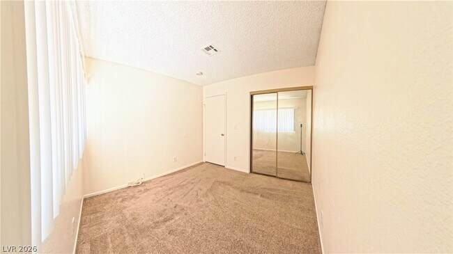 Building Photo - 9640 Swan Bay Dr