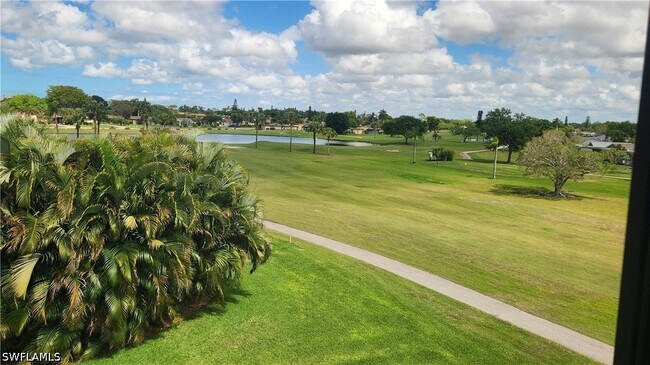 Building Photo - 3645 Boca Ciega Dr