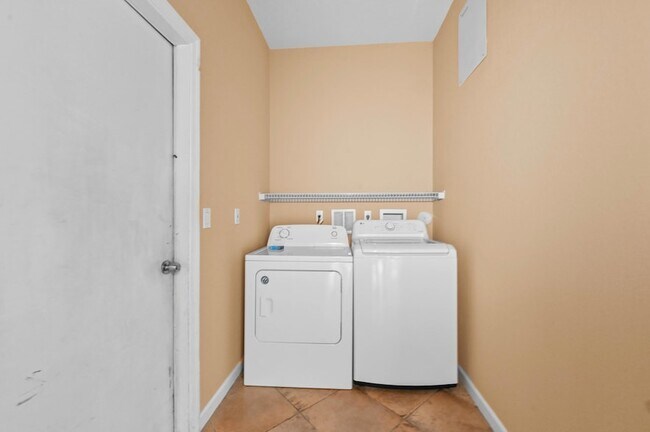 Building Photo - 116 Hamilton Terrace